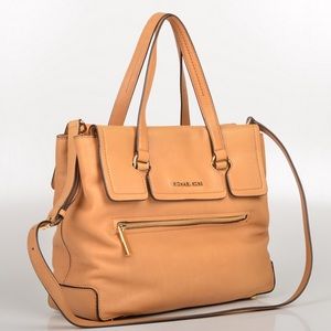 Michael Kors MacKenzie Large Tote in Acorn Pebble Leather